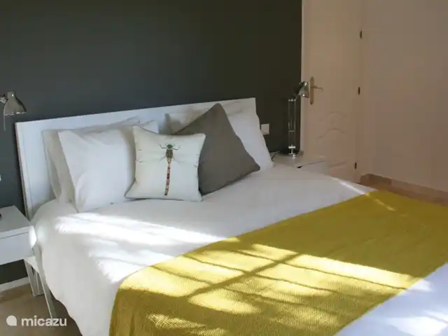Casa Condes de Iza huren in Spanje, Costa del Sol, Marbella - vakantiehuis Zonnige ruime kamer met idyllisch uitzicht
