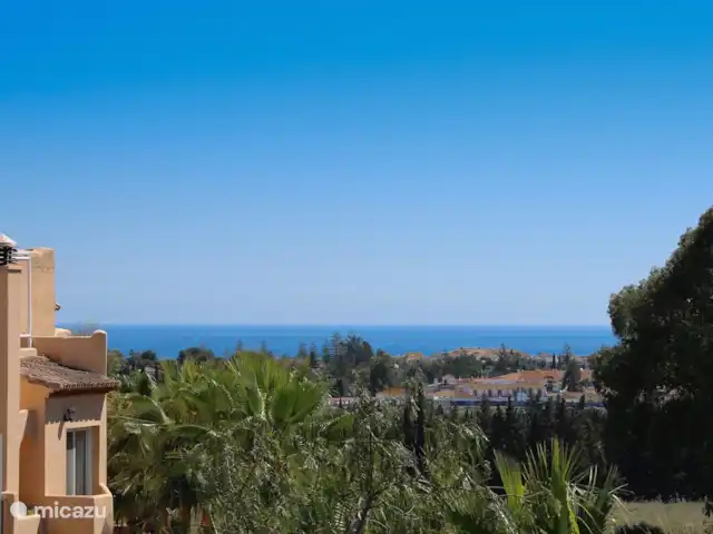 Casa Condes de Iza huren in Spanje, Costa del Sol, Marbella - vakantiehuis Op het dakterras een prachtig uitzicht over de berg La Concha aan de ene kant, en de zee (1,5 km van huis) aan de andere kant.