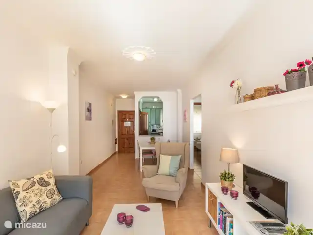 Andaluz Apartments - TOR02 huren in Spanje, Costa del Sol, Nerja - appartement Woonkamer appartement met keuken en eetgedeelte