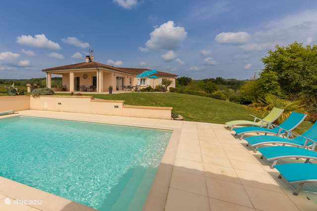 Vacation rental France, Dordogne – holiday house Raphaelle