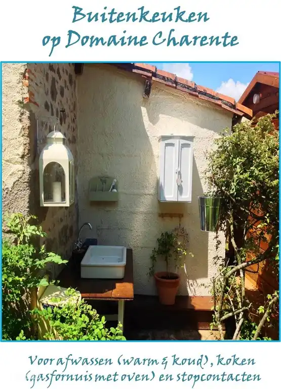 De buitenkeuken, beschikbaar voor gasten van B&B/Familiekamer Le Jardin