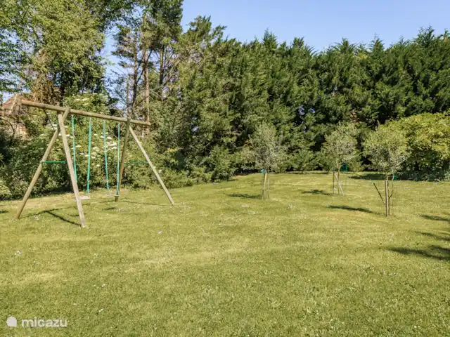 Casalle | France, Lot, Montcléra - maison de vacances Jardin avec balançoires