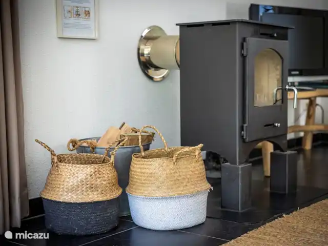 vakantiehuis huren in Nederland, Friesland, Oudemirdum – Vakantiehuis Friesland Houtkachel aanwezig.