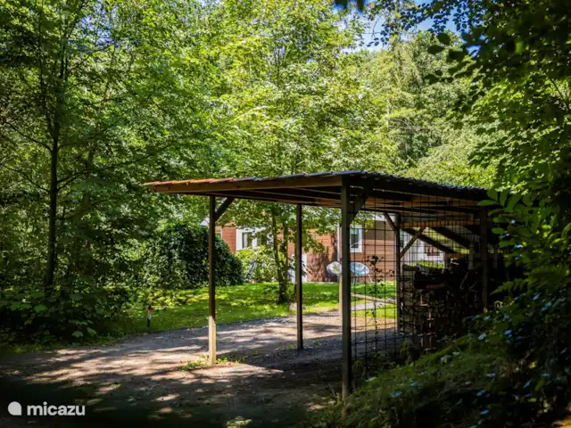 vakantiehuis huren in Nederland, Friesland, Oudemirdum – Vakantiehuis Friesland 2 parkeerplekken op eigen terrein.