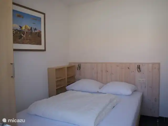 Villa individuelle 8 p piscine | France, Vendée, Château-d'Olonne - villa Chambre au rez-de-chaussée avec lit double sommier tapissier de 140x200cm