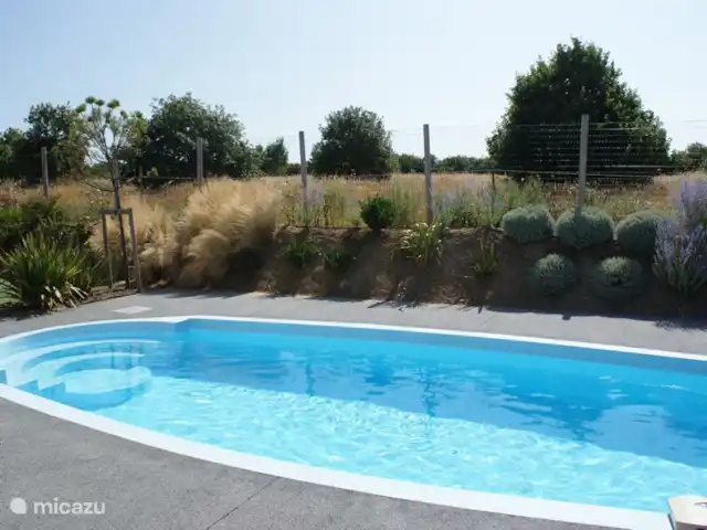 Villa individuelle 8 p piscine | France, Vendée, Château-d'Olonne - villa Jardin ensoleillé donnant sur prairie.