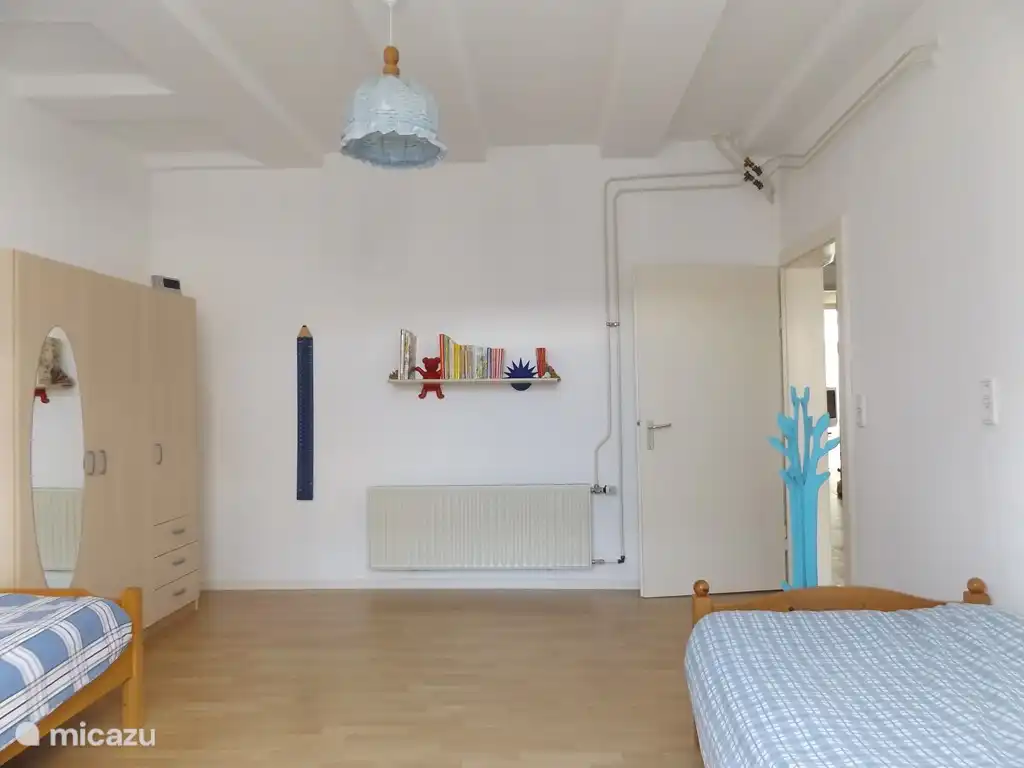 Schlafzimmer 2