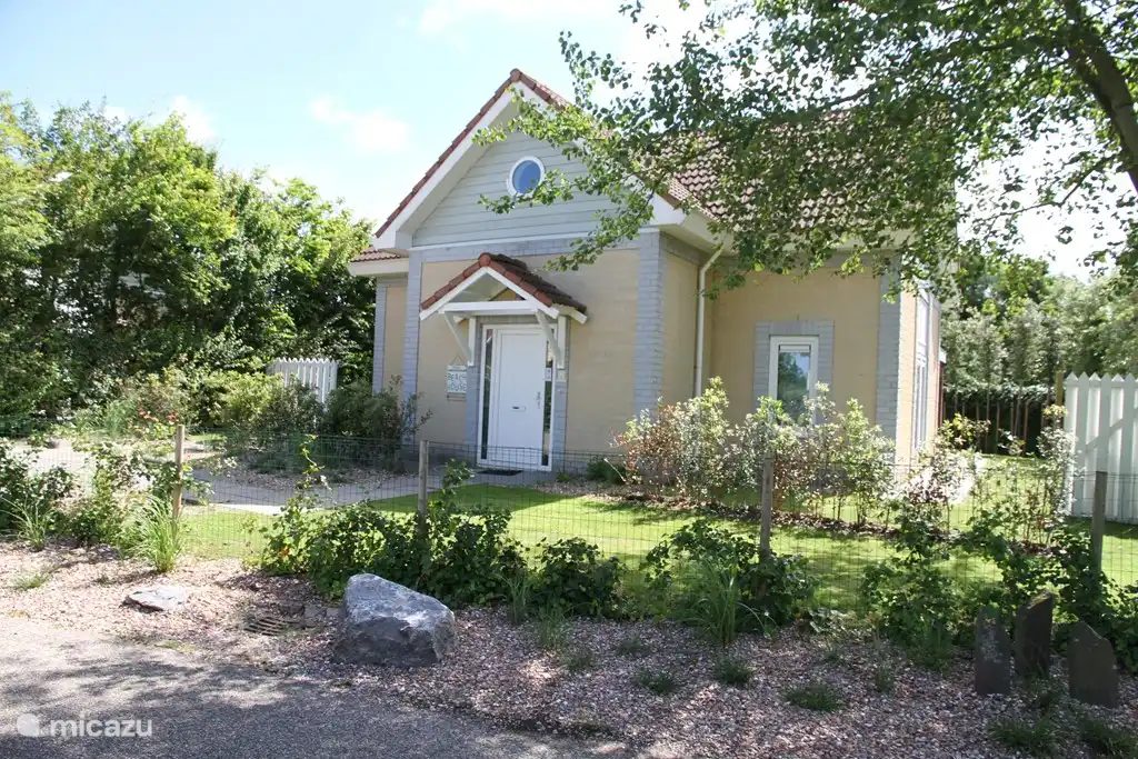 Zeeland house by the sea.
