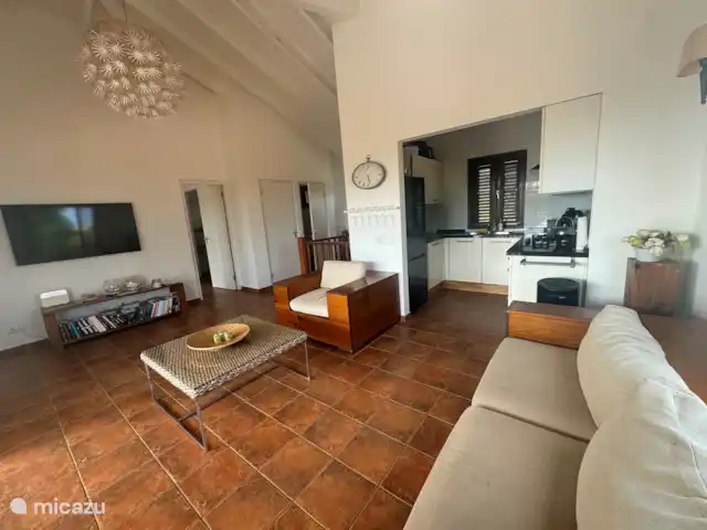 Villa Coral Curazao en Curazao, Bandabou (oeste), Coral Estate, Rif St.Marie - villa Salón y cocina