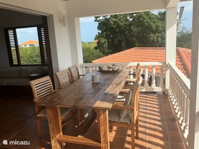 Villa Coral Curazao en Curazao, Bandabou (oeste), Coral Estate, Rif St.Marie - villa Mesa de comedor en la terraza