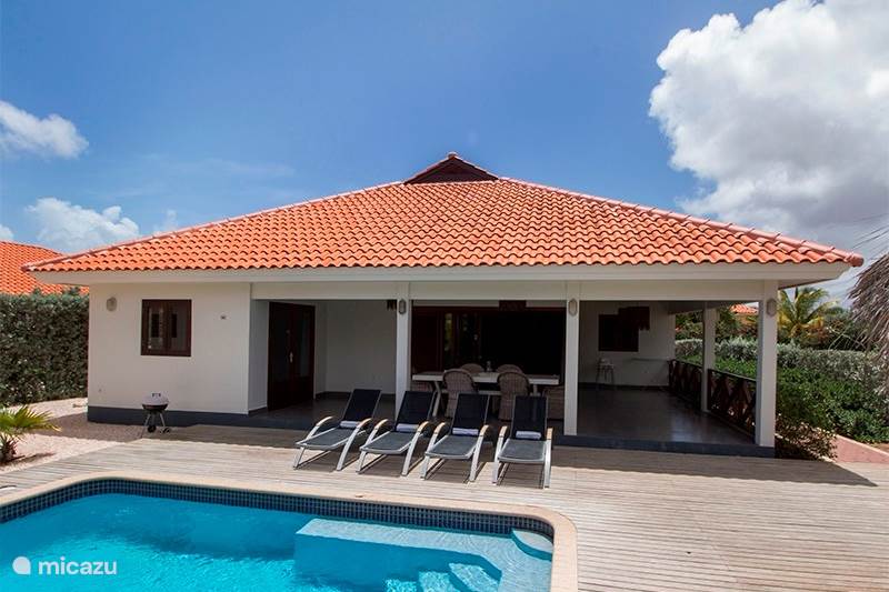 Vacation rental Curaçao, Banda Ariba (East), Villapark Flamboyan Villa Nos Destino