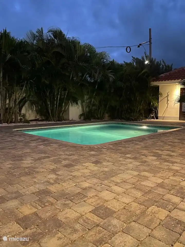 piscine avec pool deck