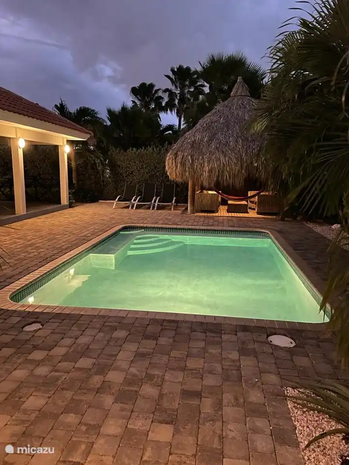 piscine vers palapa la nuit