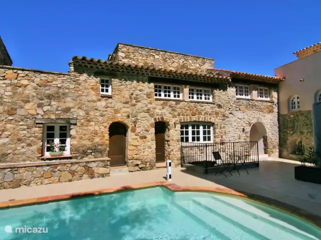 Hameau des Claudins nr 15 le Plan en Francia, Costa Azul, Le Plan-de-la-Tour - casa vacacional casa delantera