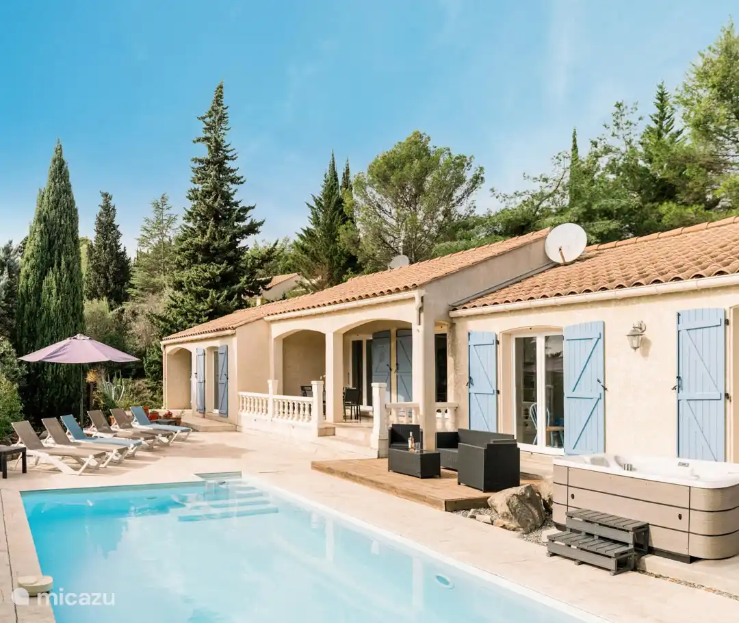 villa, Oupia, Hérault, Frankreich - Villa Laurier Rose