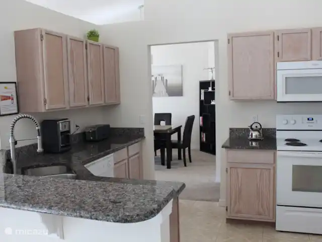 Ma villa à Orlando | États-Unis, Floride, Clermont - villa cuisine avec four et micro-ondes