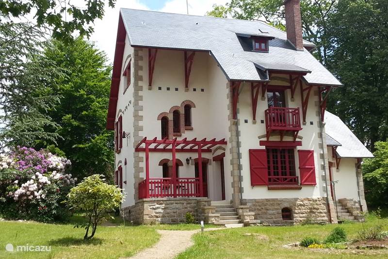 Vakantiehuis Frankrijk, Creuse, Royère-de-Vassivière Villa Villa 'Les Charmilles'