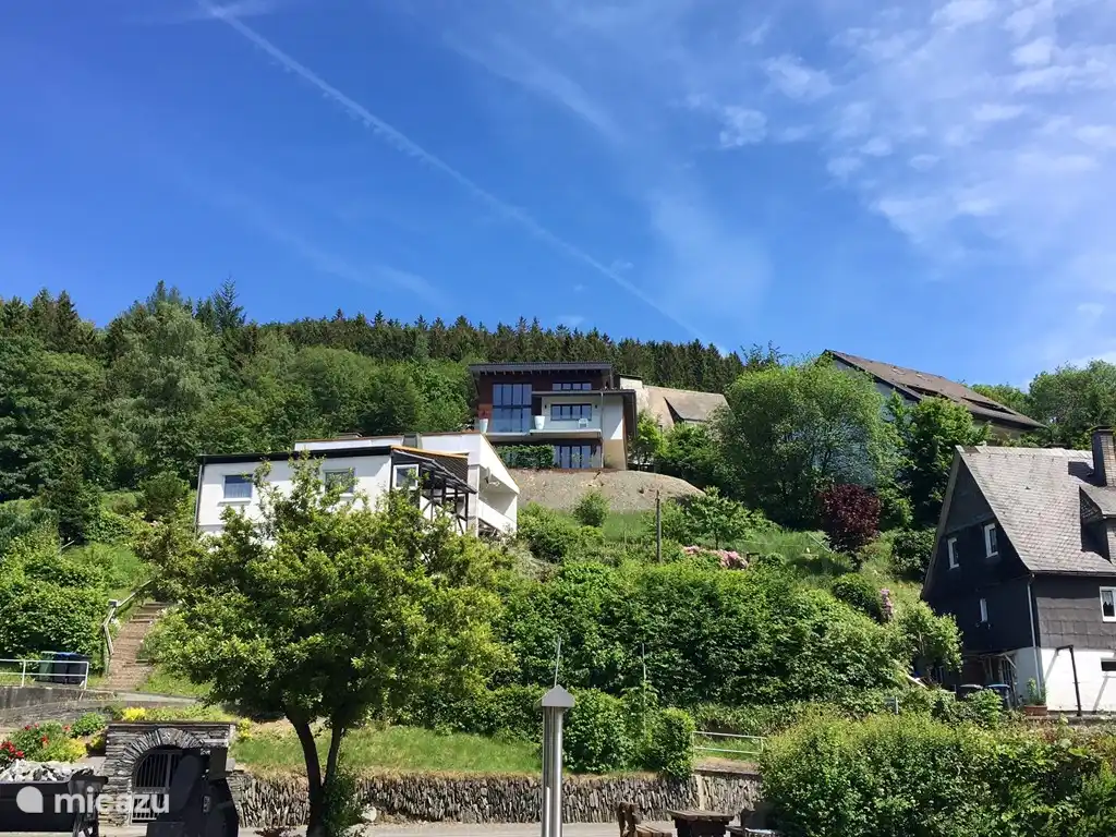 Ubicado en la colina