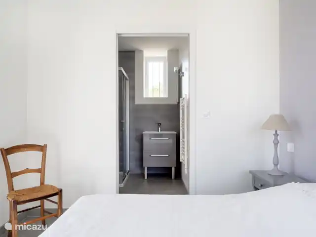 Rocamadour | France, Dordogne, Rocamadour - maison de vacances chambre avec salle de bain attenante