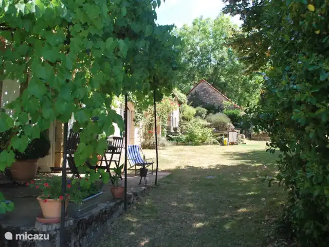 La Pigeonnière 5 | France, Dordogne, Martel - maison de vacances Jardin