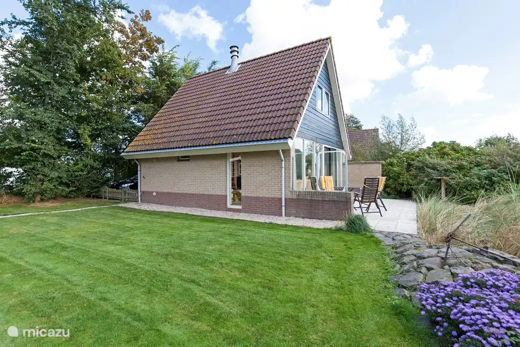 bungalow, Sint Maartenszee, Nordholland, Niederlande - Möwe
