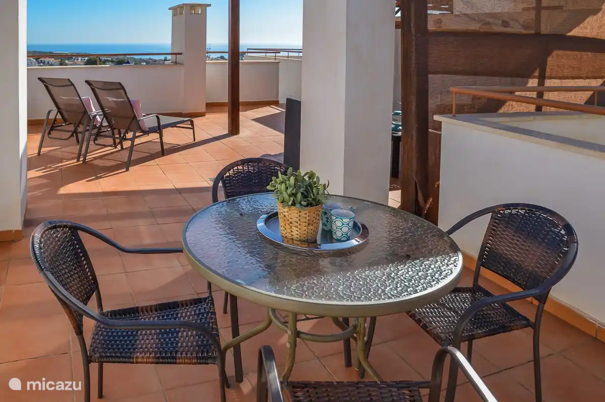 Roof terrace apartment