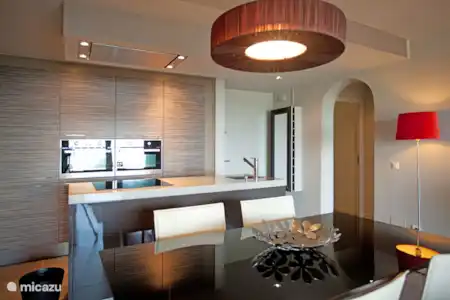 Vakantiehuis Spanje, Costa del Sol, Mijas Costa appartement Modern apartment met fraai zeezicht Keuken