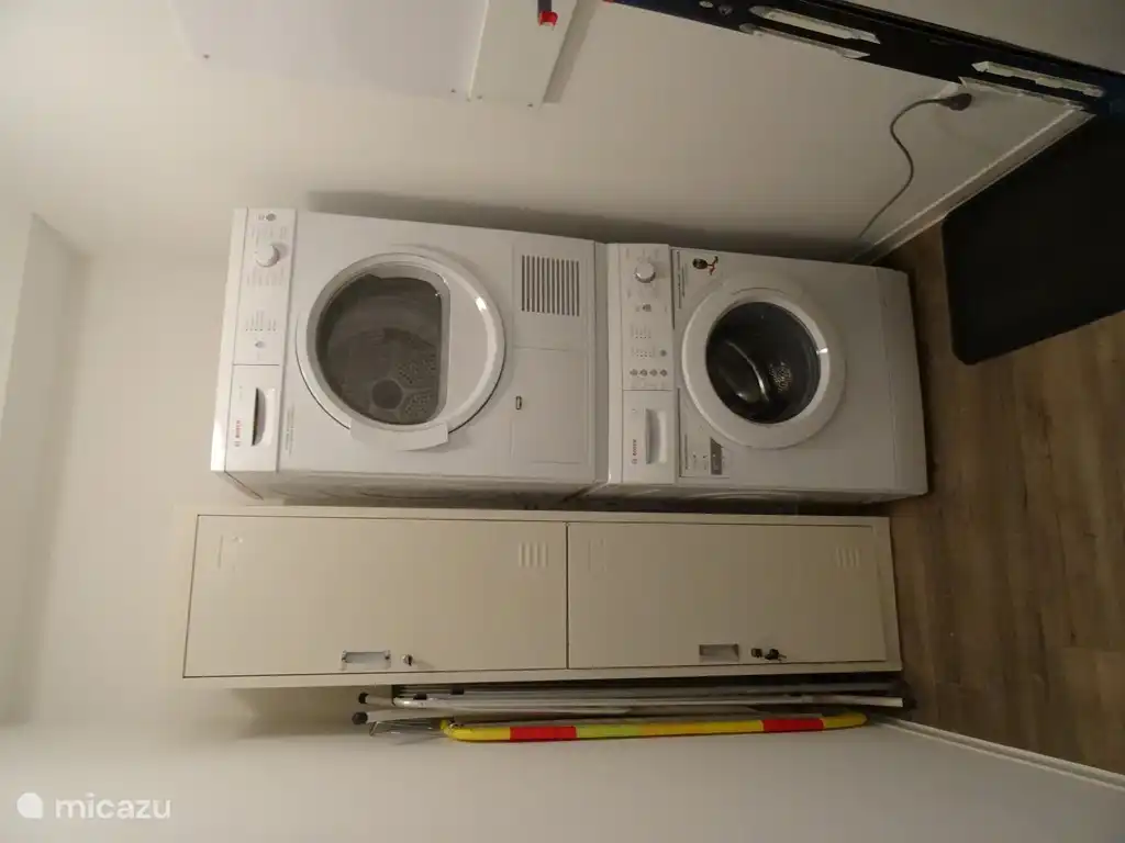 Shed with its own washer and dryer. Also here own closet space and a room for skis