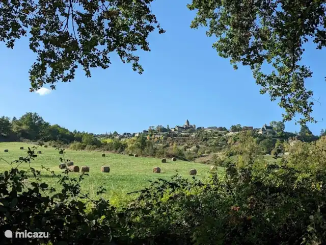 landhuis / kasteel huren in Frankrijk, Corrèze, Ayen – Abdij Overal is prachtig uitzicht en alle wandelingen even mooi.