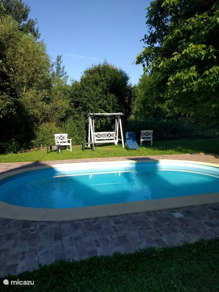 la piscina