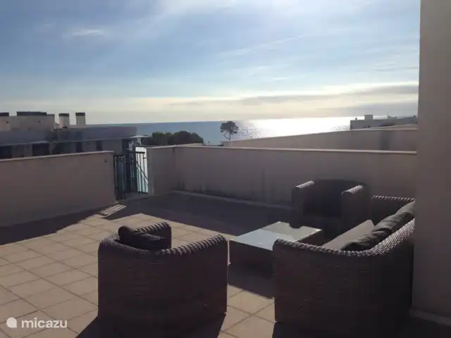 Auguste | Espagne, Costa Dorada, Cambrils - penthouse vue depuis notre terrasse privée sur le toit.