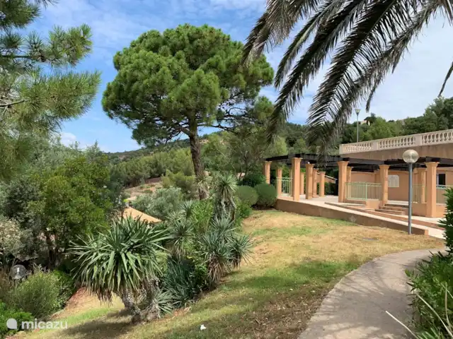 studio en Francia, Costa Azul, Les Issambres – Corniche de estudio Palmeras jóvenes