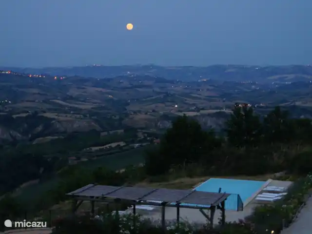 Villa Monte Calvo, Casa Vista Mare en Italia, Marche, Appignano - apartamento salida de la luna