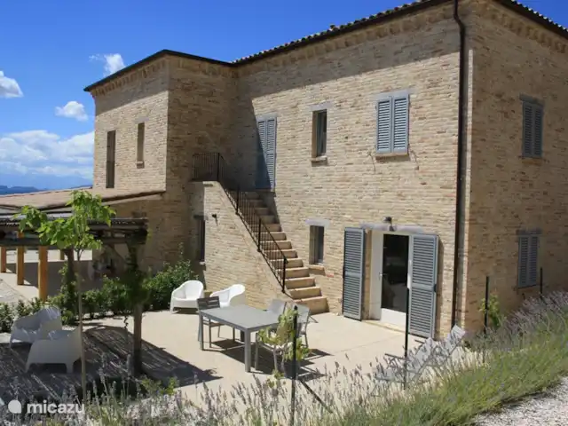 Villa Monte Calvo, Casa Vista Mare en Italia, Marche, Appignano - apartamento Apartamento Vista Mare con terraza y mirador