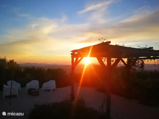 Villa Monte Calvo, Casa Vista Mare en Italia, Marche, Appignano - apartamento Amanecer desde el mar Adriático