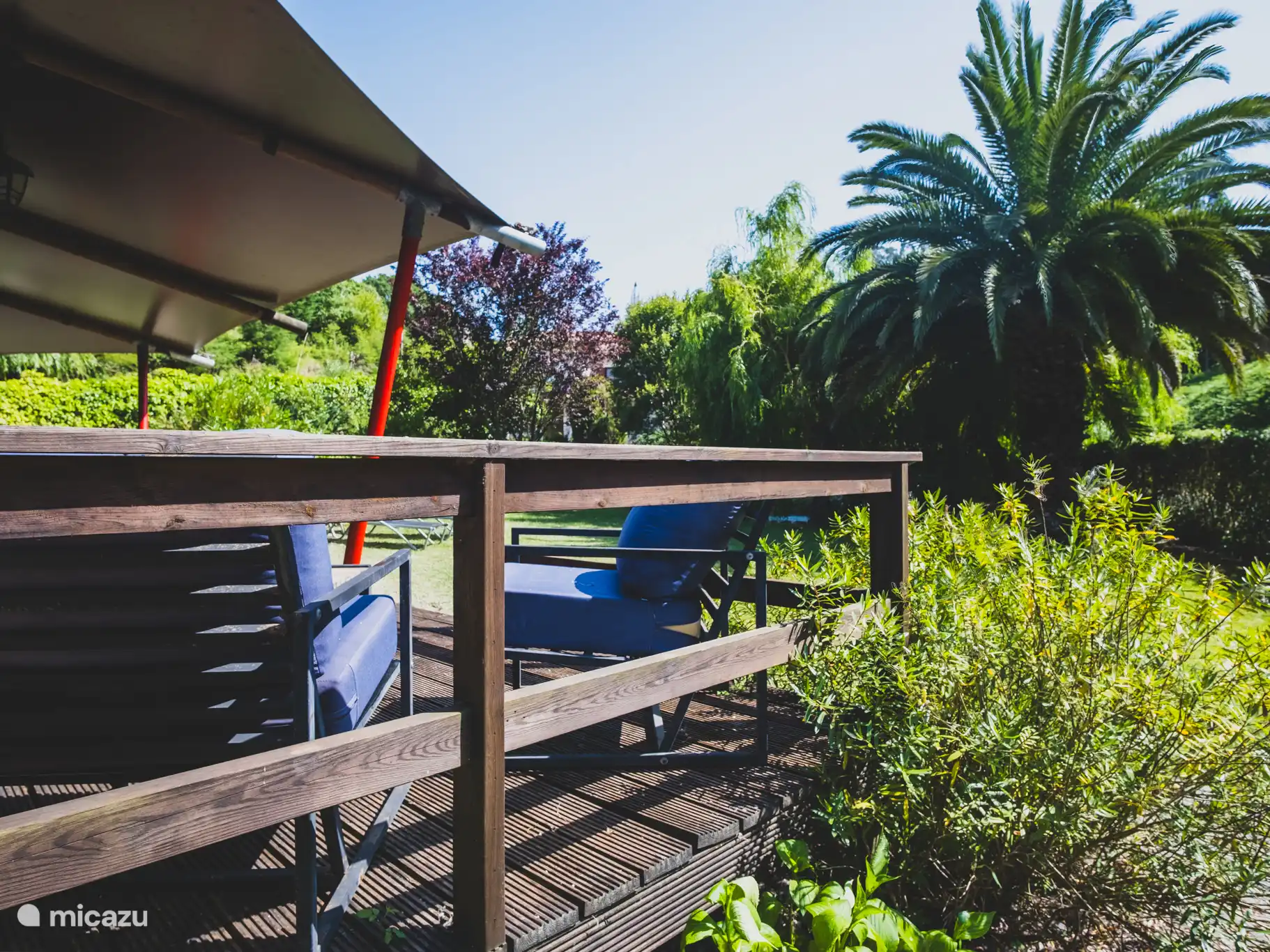 Terrasse in der Glamping Lodge
