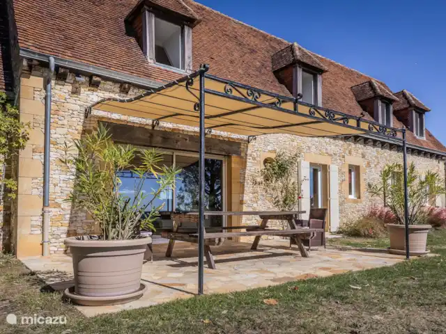 Bellevue | France, Dordogne, Les Farges - maison de vacances Maison et terrasse
