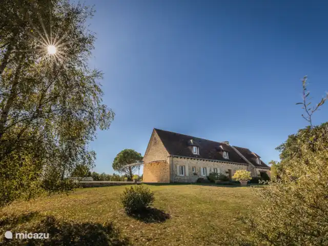 Bellevue | France, Dordogne, Les Farges - maison de vacances Le grand jardin autour de la maison