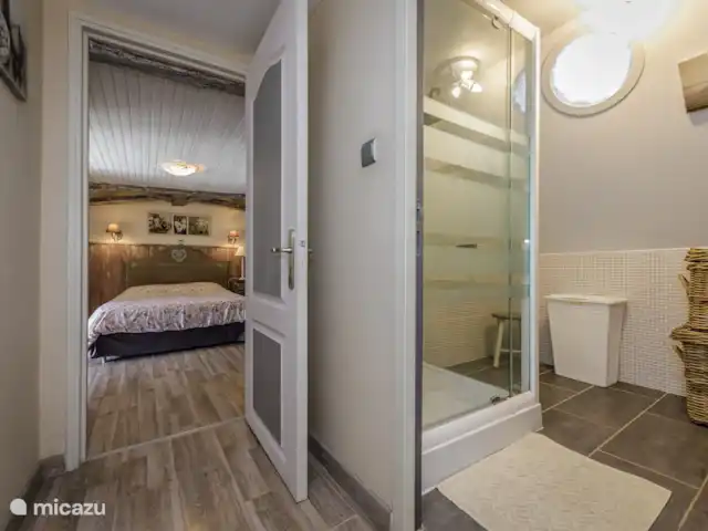 Tronquiere huren in Frankrijk, Dordogne, Lacropte - vakantiehuis Badkamer ensuite