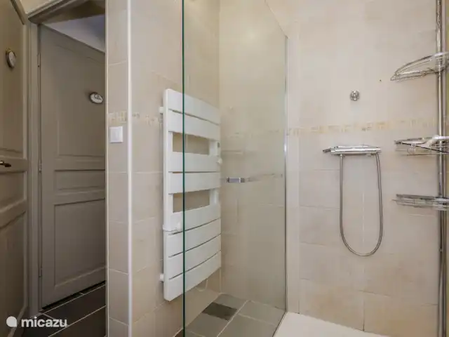 Tronquiere huren in Frankrijk, Dordogne, Lacropte - vakantiehuis Badkamer