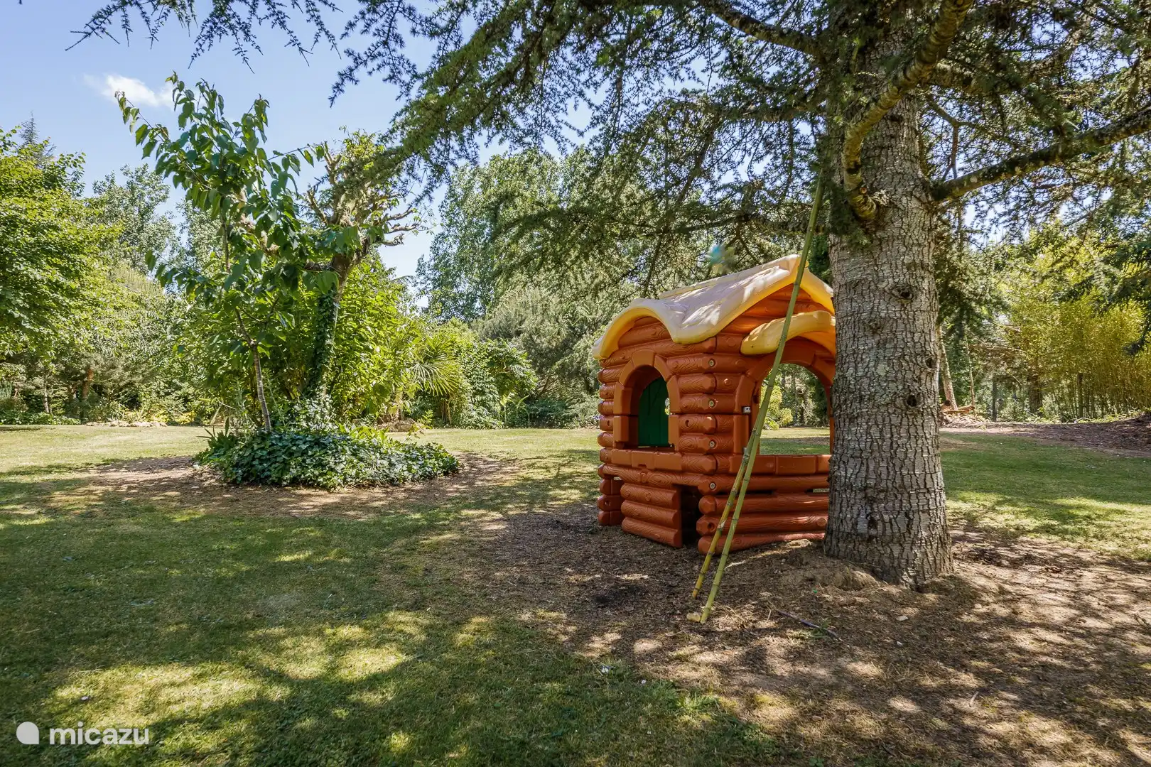 Équipement de terrain de jeu