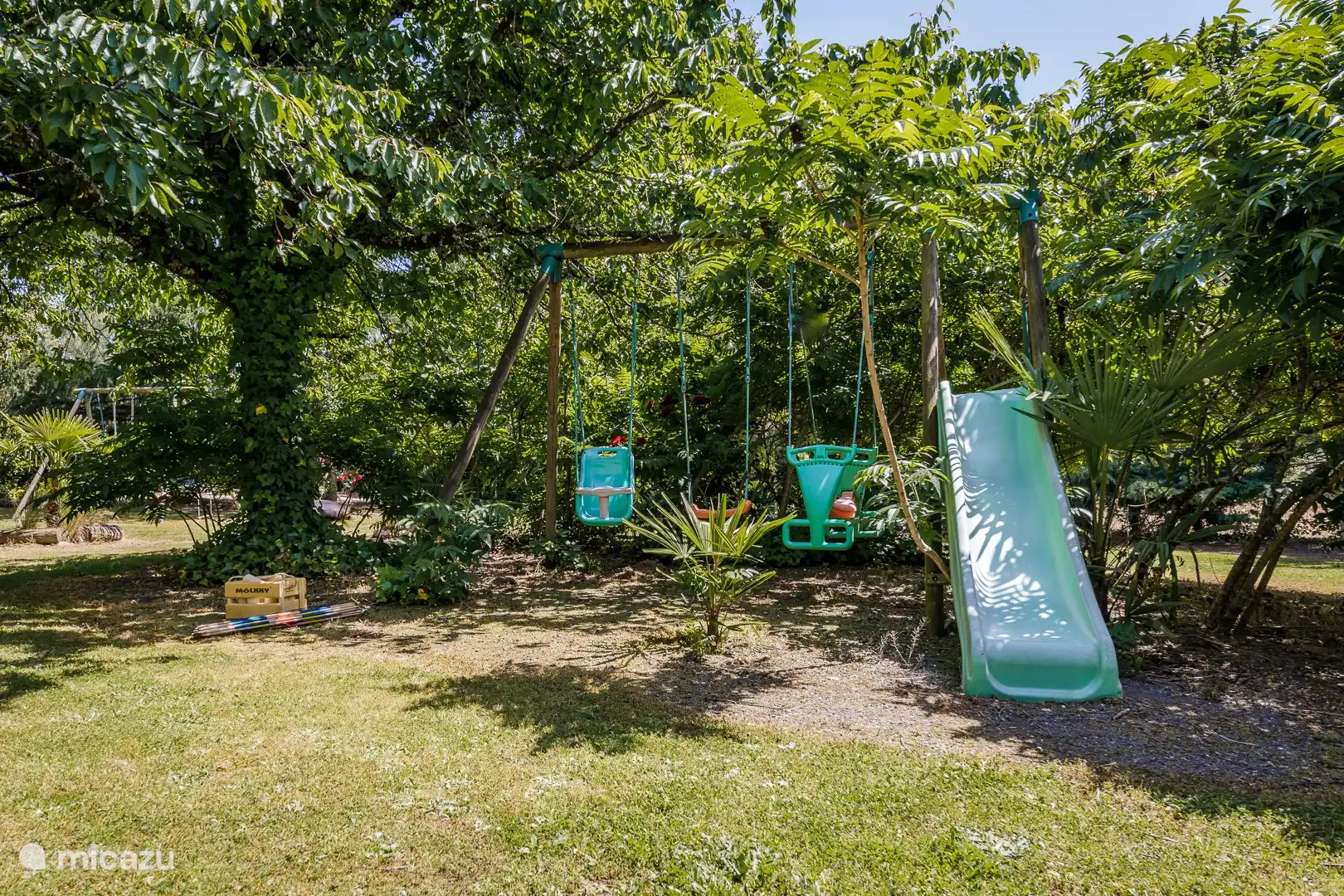 Équipement de terrain de jeu