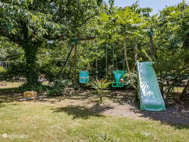 Tronquiere huren in Frankrijk, Dordogne, Lacropte - vakantiehuis Speeltoestellen