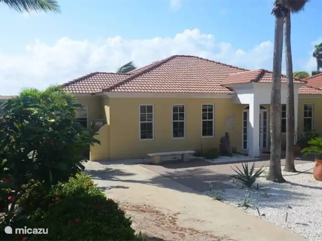 Lujosa villa con piscina privada en Aruba, Norte, Noord - villa Villa delantera
