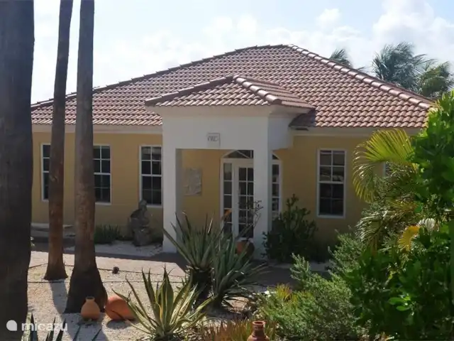 Lujosa villa con piscina privada en Aruba, Norte, Noord - villa Villa delantera
