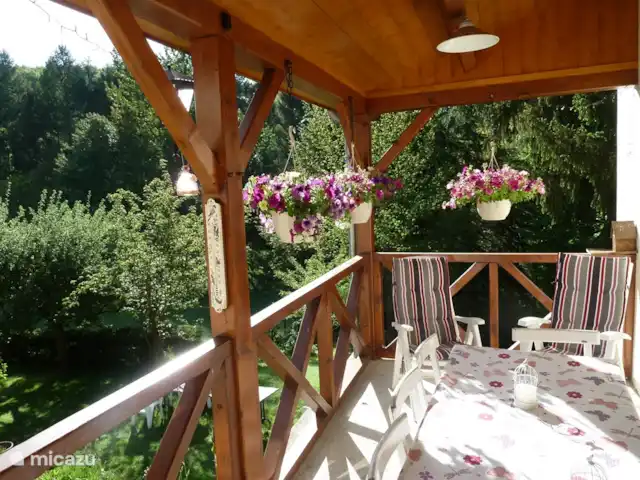 Relais de Chasse | France, Côte-d'Or, Voudenay - gîte / cottage De la terrasse, vue sur le jardin forestier, soleil du matin !