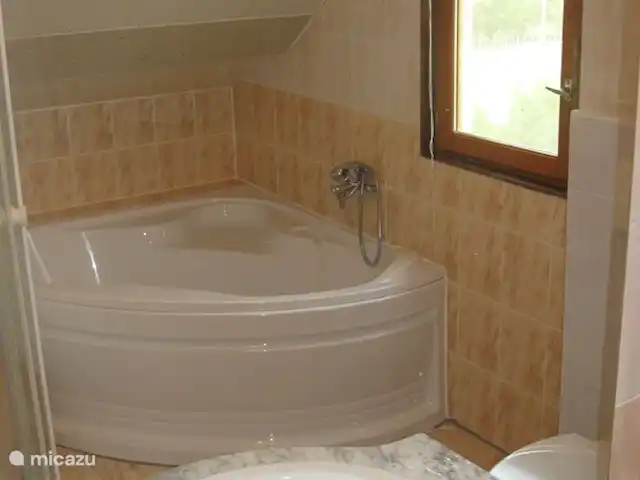 Wandelen, Frankrijk, Lot, Frayssinet, gîte / cottage Les Combes - 10 personen badkamer nieuwe huis