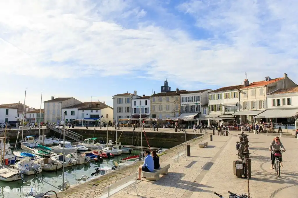La Flotte, a beautiful harbor town