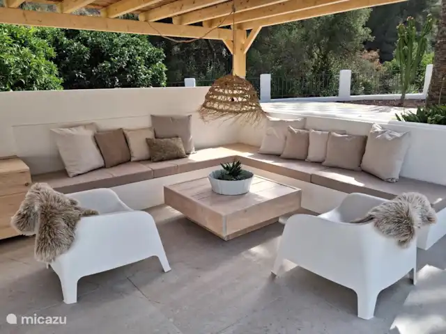 Villa Péndulo en España, Costa Blanca, Benissa - villa Descansando como un profesional. La cocina al aire libre y, por lo tanto, el refrigerador están a solo unos pasos de distancia.