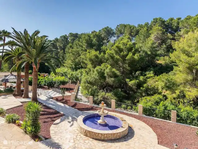 Villa Péndulo en España, Costa Blanca, Benissa - villa Con el chapoteo de la fuente en el patio trasero, la sensación de vacaciones no puede salir mal.